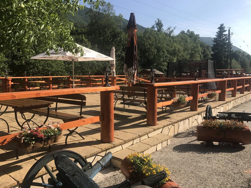 Penzion Zbojnik Terchova Bagian luar foto